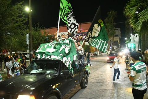 'Santosmanía' regresa a La Laguna para celebrar ventaja ante Puebla