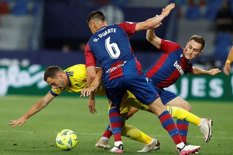 Levante y Cádiz terminan su temporada con empate