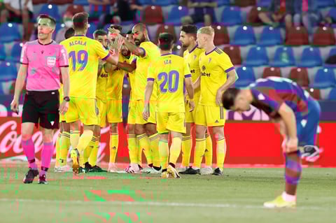 Levante y Cádiz terminan su temporada con empate
