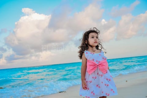 21052021 Natalia Villalba disfrutando del mar.