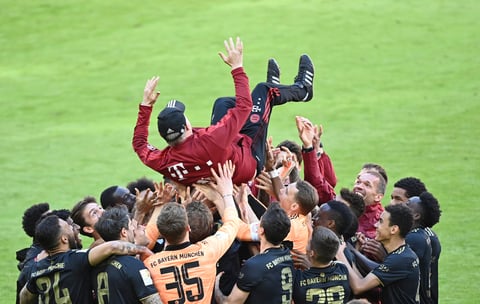 Bayern de Múnich recibe título de la Bundesliga