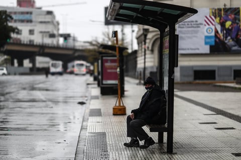 Argentina inicia nuevo confinamiento ante aumento de contagios por COVID-19