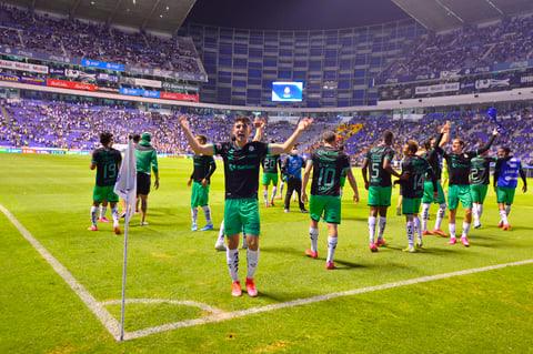 Santos Laguna no permite milagros del Puebla y avanza a la final