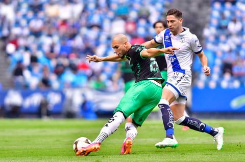 Santos Laguna no permite milagros del Puebla y avanza a la final