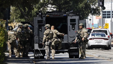 Luto y alerta por tiroteo en el centro de San José en California