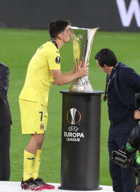 Tras 22 penales, Villarreal es campeón de Europa League ante Manchester United