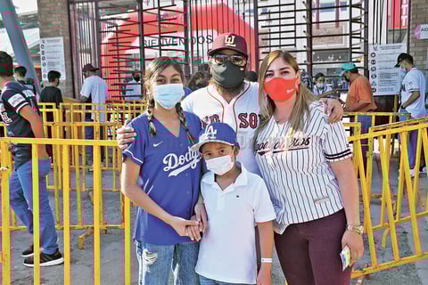 28052021 Fernanda, Omán, Mayra y Olaf.