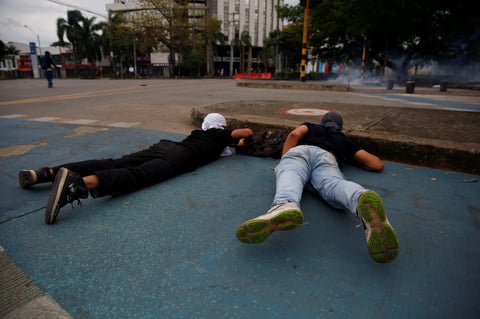 Ordena presidente de Colombia despliegue militar 'máximo' tras protestas en Cali