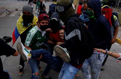 Ordena presidente de Colombia despliegue militar 'máximo' tras protestas en Cali