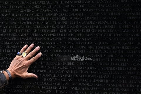 Recuerdan 'Día de los Caídos' en EUA