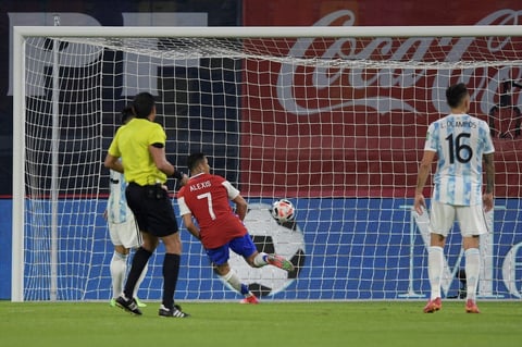 Empata Chile a Argentina en eliminatorias para Mundial de Qatar 2022
