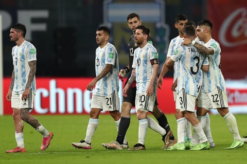 Empata Chile a Argentina en eliminatorias para Mundial de Qatar 2022