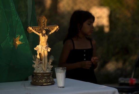 La esperanza de encontrarlos vivos casi acabó, cuando localizaron el cuerpo del carbonero en el diagonal 5, de la mina 'Micarán' donde más de 300 elementos de equipos de rescate trabajan para hallar a los seis que faltan.