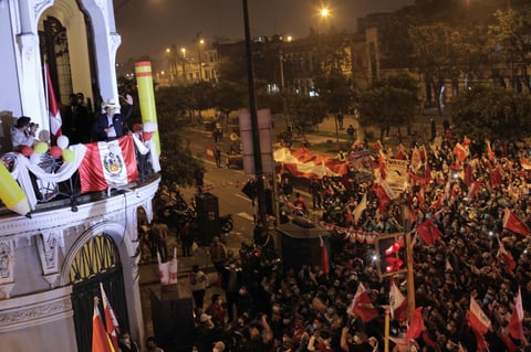 Se aproxima Pedro Castillo al triunfo en Perú