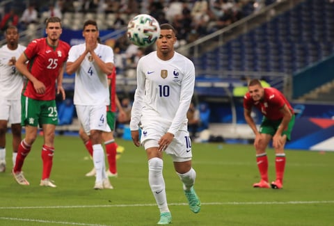 Francia vence a Bulgaria en amistoso previo a la Eurocopa