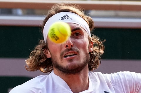 Tsitsipas consigue pase a la final en Francia tras vencer a Zverev