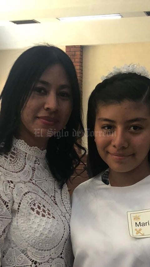 13062021 Confirmación de María Isabel Gallardo acompañada de su mamá Cynthia Aguilera.