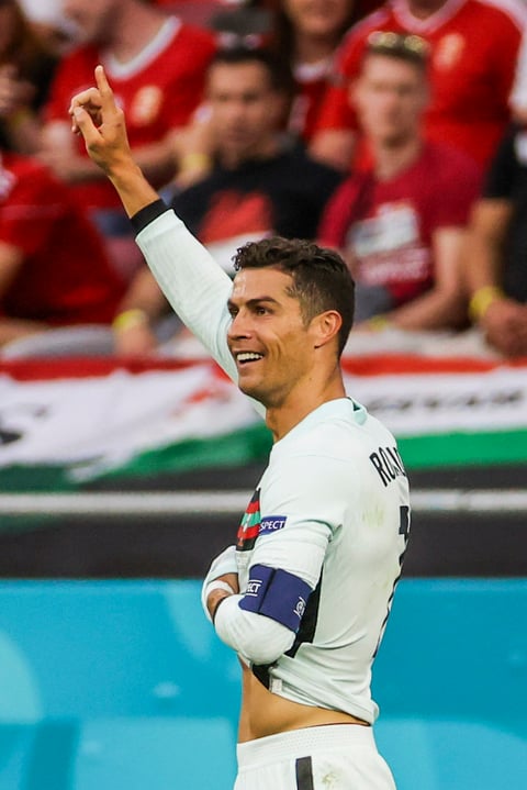 Es el máximo goleador del torneo y quien el jugador que más ha participado 
