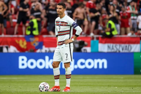 Es el máximo goleador del torneo y quien el jugador que más ha participado 