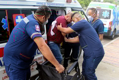 Atentado con coche bomba en base militar de Colombia deja al menos 36 heridos