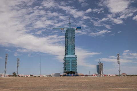 Despega nave espacial china Shenzhou-12 con tres astronautas a bordo