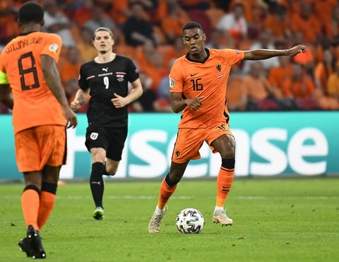 Memphis Depay y Denzel Dumfries anotan en triunfo de Holanda sobre Austria