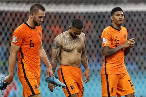Memphis Depay y Denzel Dumfries anotan en triunfo de Holanda sobre Austria
