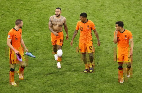 Memphis Depay y Denzel Dumfries anotan en triunfo de Holanda sobre Austria