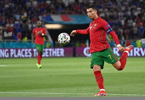 Cristiano Ronaldo y Karim Benzema anotan los goles del empate entre Portugal y Francia en la Eurocopa