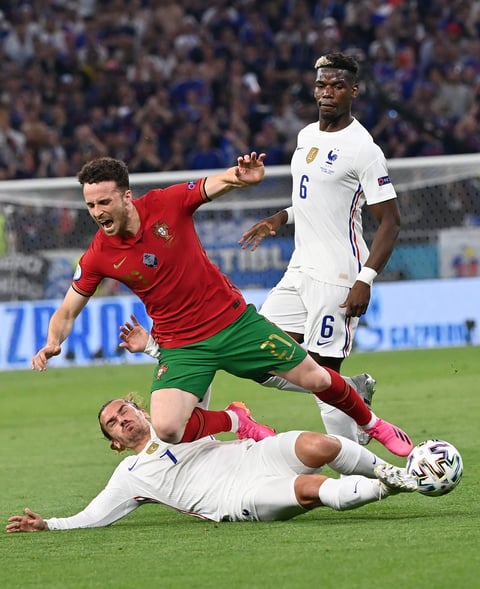 Cristiano Ronaldo y Karim Benzema anotan los goles del empate entre Portugal y Francia en la Eurocopa