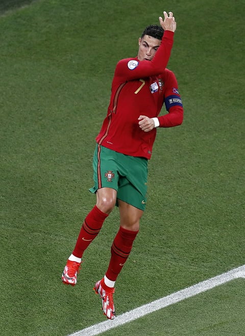 Cristiano Ronaldo y Karim Benzema anotan los goles del empate entre Portugal y Francia en la Eurocopa