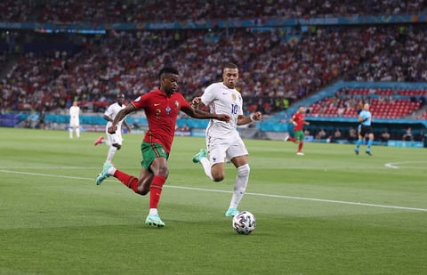Cristiano Ronaldo y Karim Benzema anotan los goles del empate entre Portugal y Francia en la Eurocopa