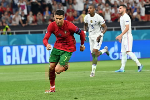 Cristiano Ronaldo y Karim Benzema anotan los goles del empate entre Portugal y Francia en la Eurocopa