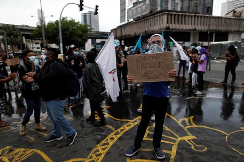 Jóvenes protestan contra corrupción en Panamá