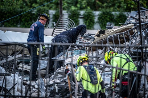Respuesta faltan a más de 36 horas del derrumbe del edificio en Miami-Dade