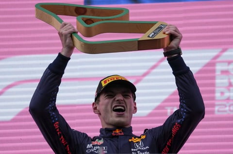 Verstappen gana el Gran Premio de Estiria; 'Checo' Pérez finaliza cuarto