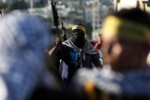 Milicianos de Fatah salen a Hebrón en apoyo a la Autoridad Nacional Palestina