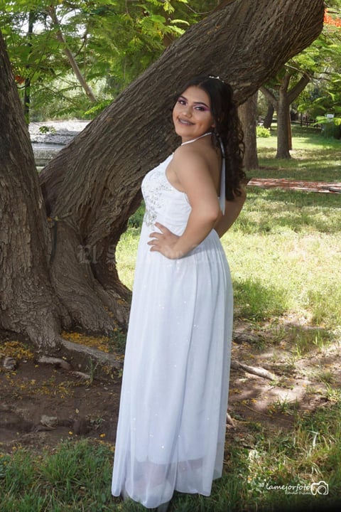 04072021 Mía Jacqueline Castañeda Chavarría, quien celebra su quinceañera el día de hoy.