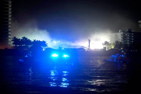 El edificio parcialmente derrumbado en Miami-Dade fue demolido por completo