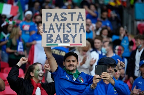 El color previo al partido entre Italia y España de la Euro 2020
