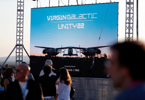 Richard Branson vuelve a la Tierra tras alcanzar el espacio a bordo del VSS Unity