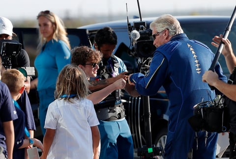 Richard Branson vuelve a la Tierra tras alcanzar el espacio a bordo del VSS Unity