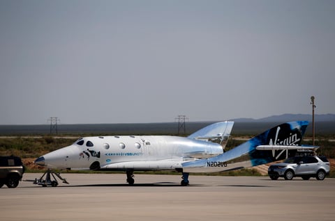 Richard Branson vuelve a la Tierra tras alcanzar el espacio a bordo del VSS Unity