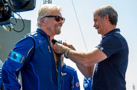 Richard Branson vuelve a la Tierra tras alcanzar el espacio a bordo del VSS Unity