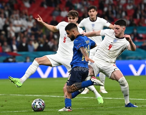 Final - Italy vs England

London (United Kingdom), 11/07/2021.- Lorenzo Insigne (C) of Italy takes a shot on goal during the UEFA EURO 2020 final between Italy and England in London, Britain, 11 July 2021. (Italia, Reino Unido, Londres) EFE/EPA/Paul Ellis / POOL (RESTRICTIONS: For editorial news reporting purposes only. Images must appear as still images and must not emulate match action video footage. Photographs published in online publications shall have an interval of at least 20 seconds between the posting.)
DEP Fútbol LONDON BRITAIN SOCCER UEFA EURO 2020 United Kingdom