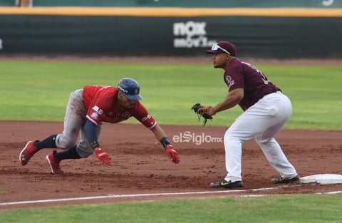 Liga Mexicana de Béisbol primer juego de la serie entre Algodoneros del Unión Laguna y Tecolotes de los dos Laredos 

 Liga Mexicana de Béisbol primer juego de la serie entre Algodoneros del Unión Laguna y Tecolotes de los dos Laredos