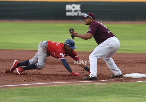 Liga Mexicana de Béisbol primer juego de la serie entre Algodoneros del Unión Laguna y Tecolotes de los dos Laredos 

 Liga Mexicana de Béisbol primer juego de la serie entre Algodoneros del Unión Laguna y Tecolotes de los dos Laredos
