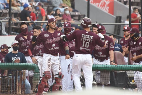Liga Mexicana de Béisbol primer juego de la serie entre Algodoneros del Unión Laguna y Tecolotes de los dos Laredos 

 Liga Mexicana de Béisbol primer juego de la serie entre Algodoneros del Unión Laguna y Tecolotes de los dos Laredos