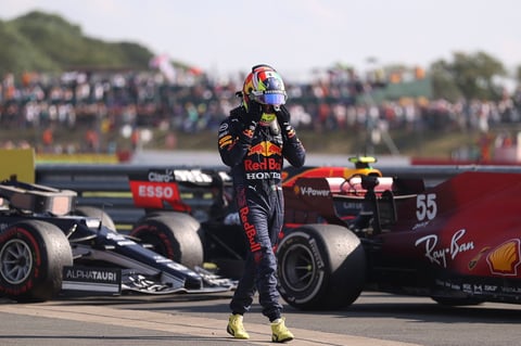 Concluye el Gran Premio de Gran Bretaña con mala racha para 'Checo' Pérez