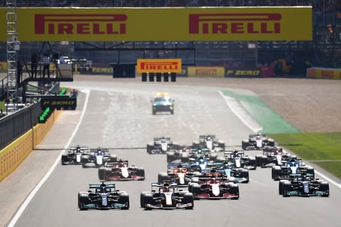 Concluye el Gran Premio de Gran Bretaña con mala racha para 'Checo' Pérez